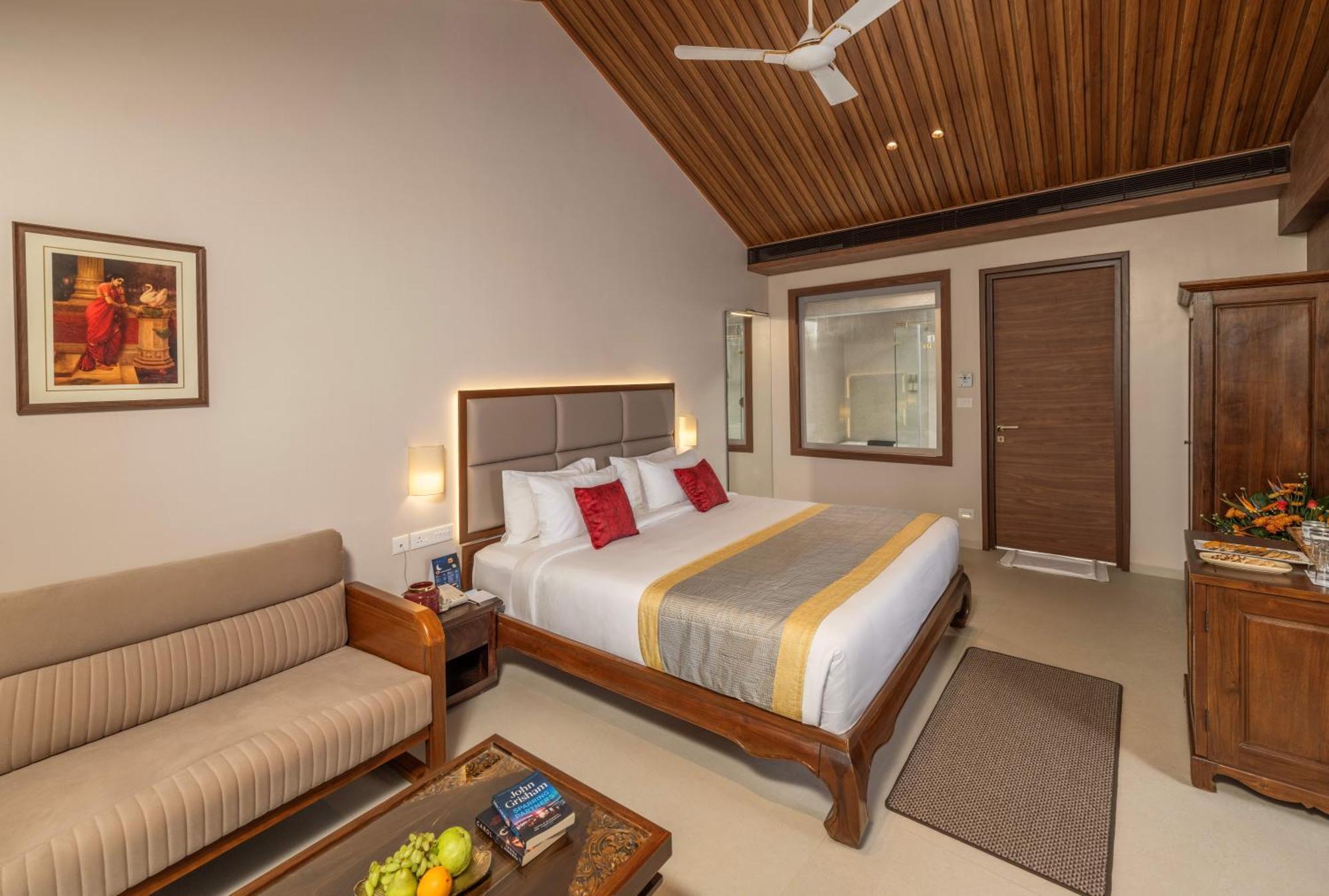Uday Suites - The Airport Hotel Thiruvananthapuram Eksteriør billede